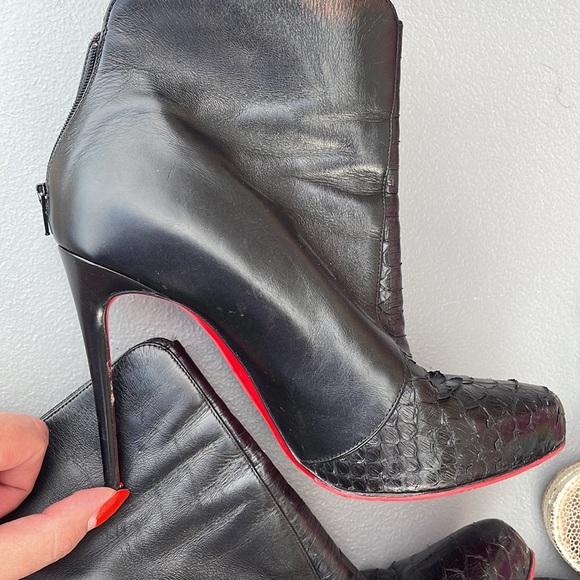 Authentic Red Bottoms booties with reptile tip - Picture 5 of 12